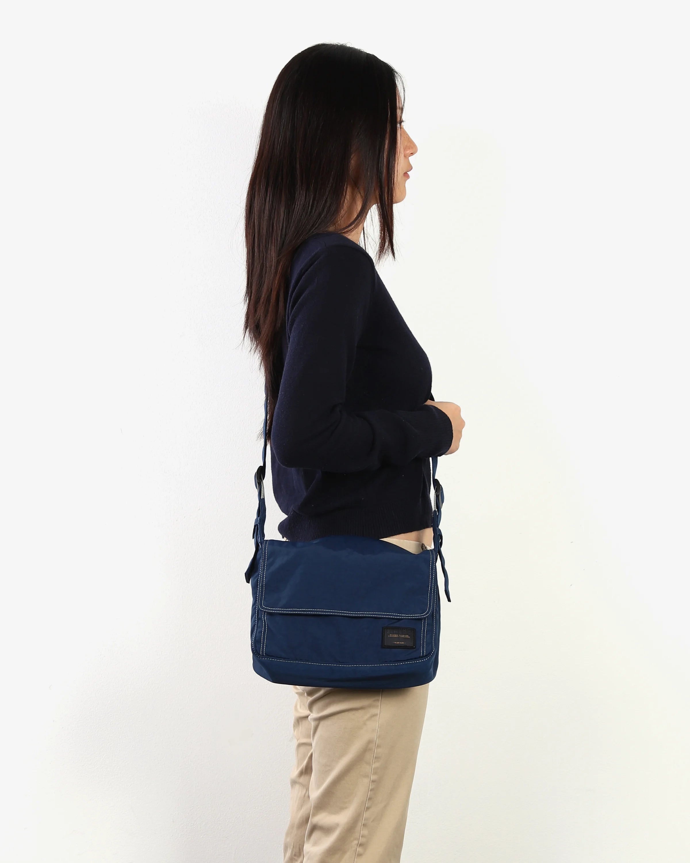 Journal Club Messenger Bag