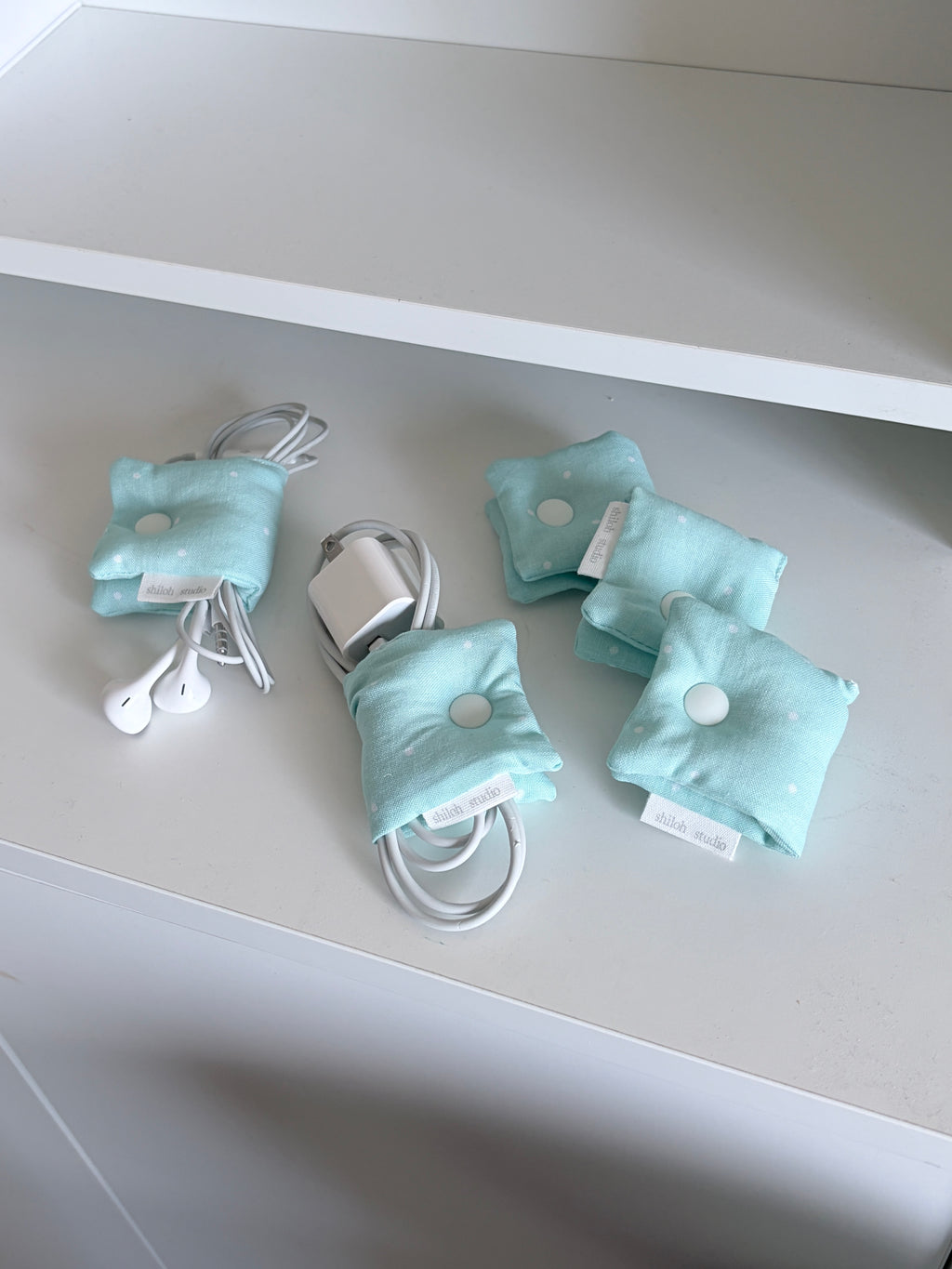 Puffy Fabric Wire Holder (Mint) ⋆｡𖦹°⭒