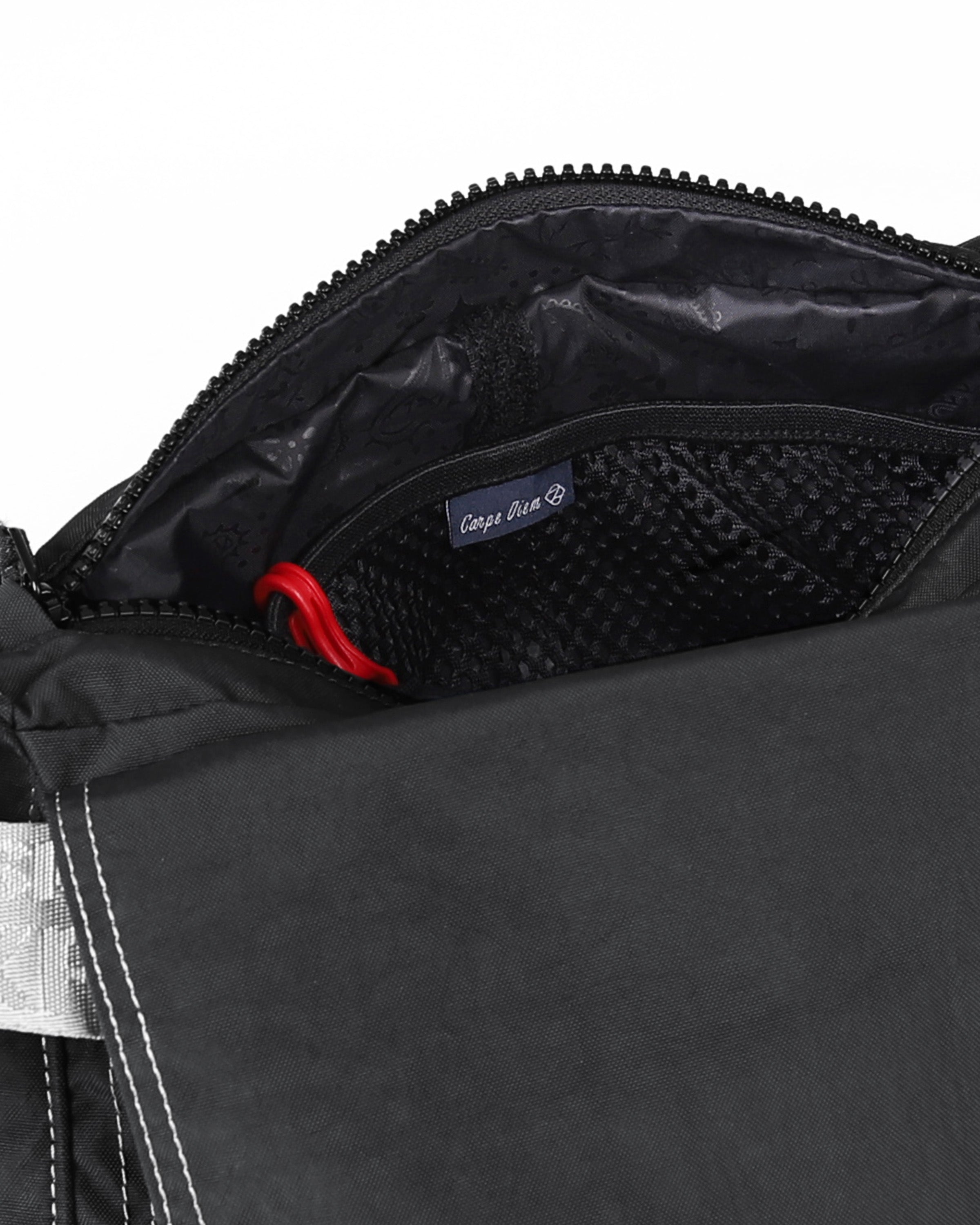 VENICE STITCH POINT Black