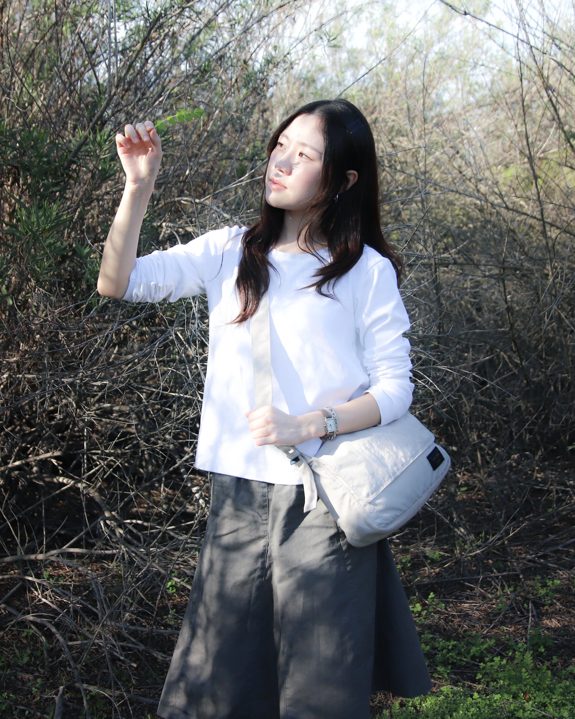 Journal Club Messenger Bag