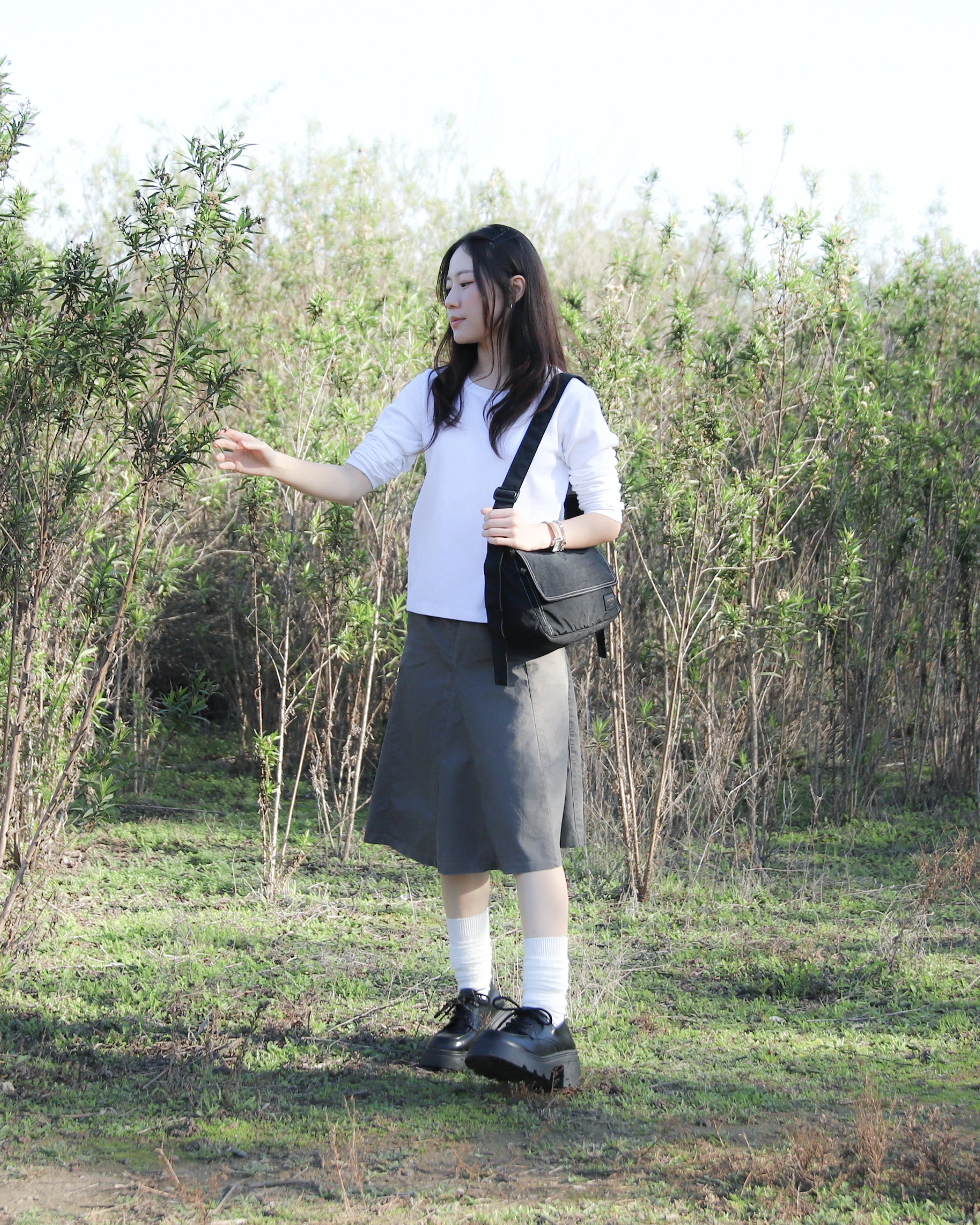 Journal Club Messenger Bag